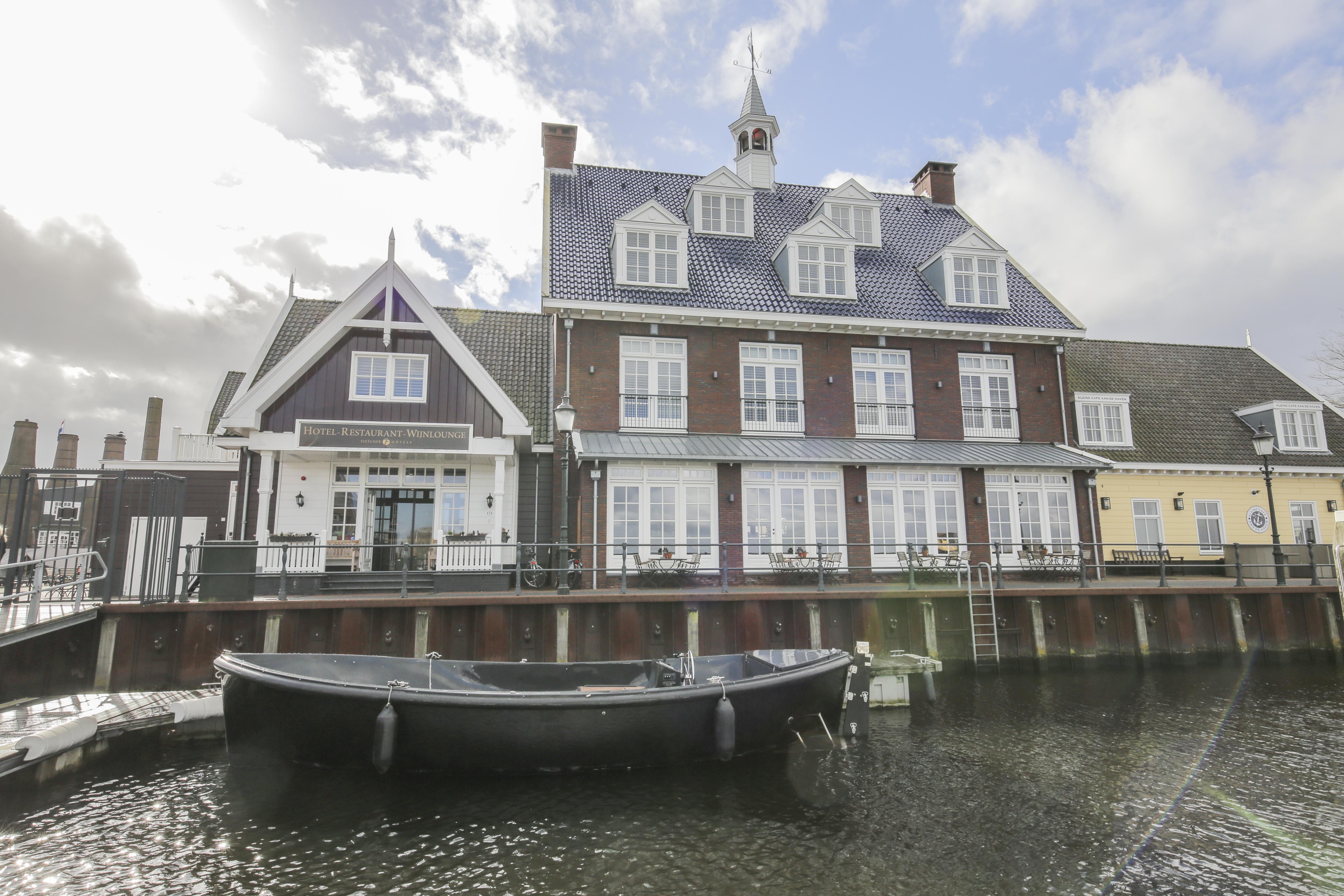 Fletcher Hotel - Restaurant Nautisch Kwartier Huizen Exterior photo